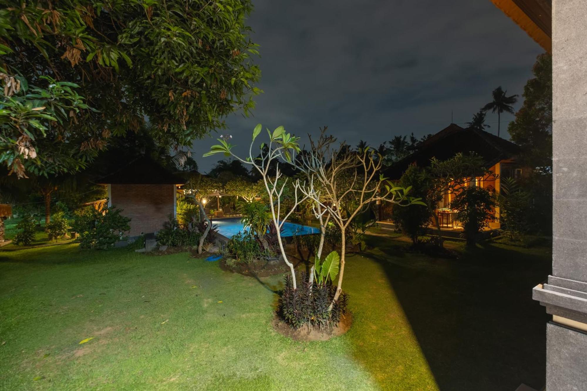 Dhiari Guest House Ubud  Luaran gambar